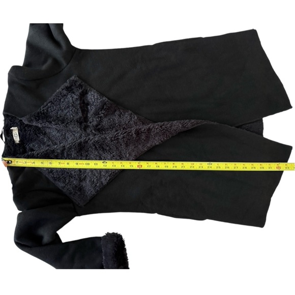 NWOT UGG Abriana Shawl Cardigan - Picture 16 of 16